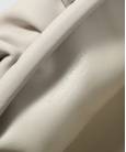 Сумка Bottega Veneta The Pouch Mist Clutch